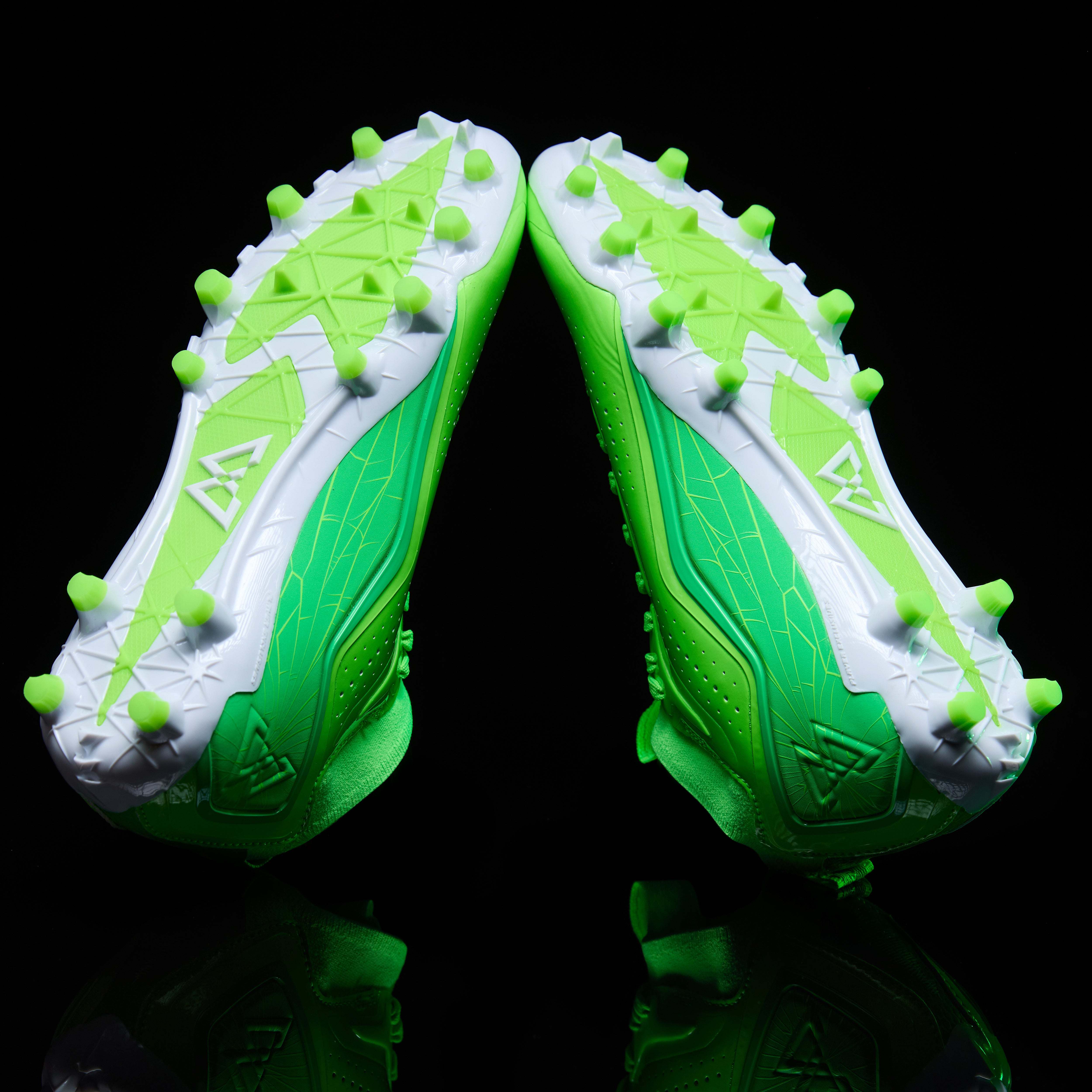 lunarbeast elite football cleat