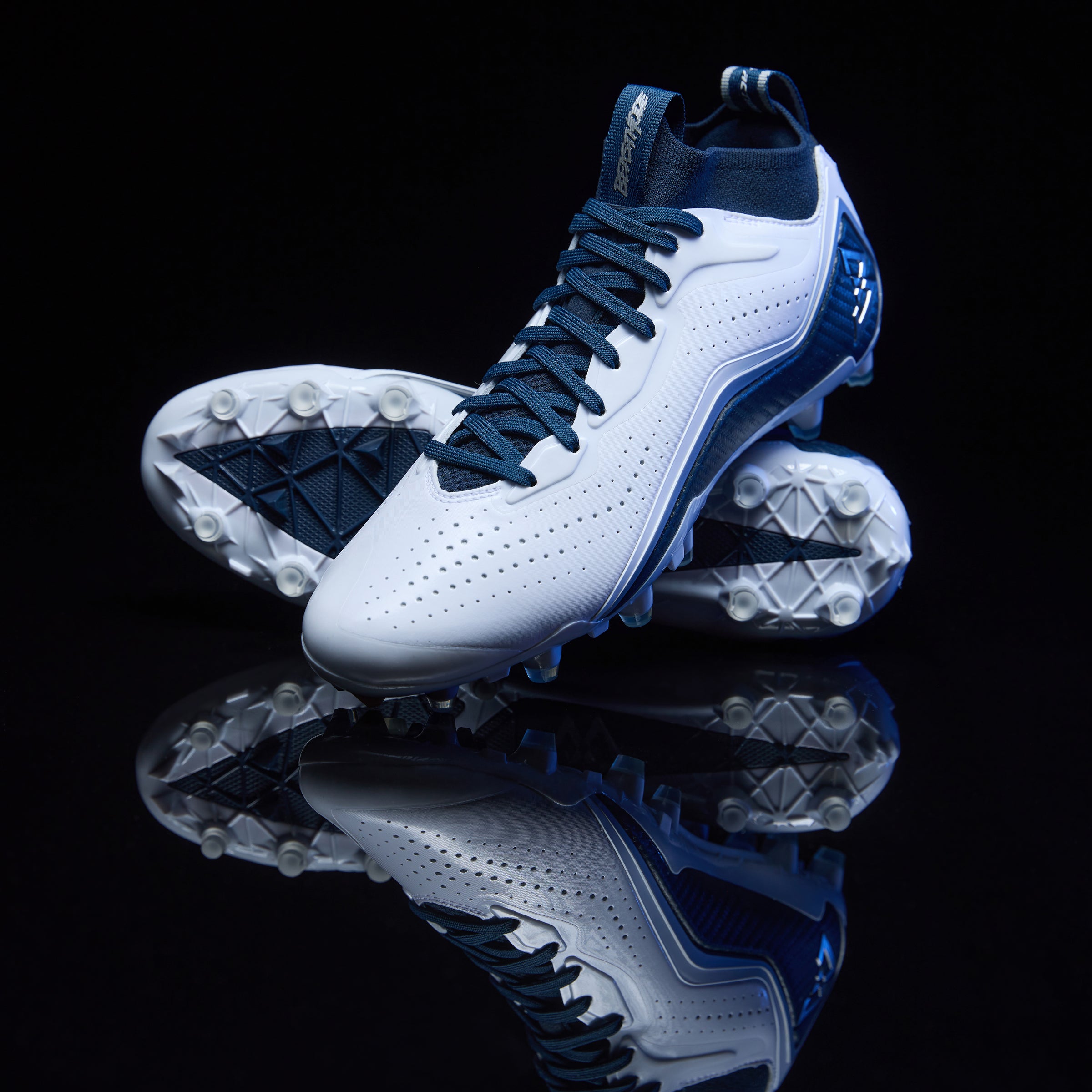 lunarbeast elite football cleat