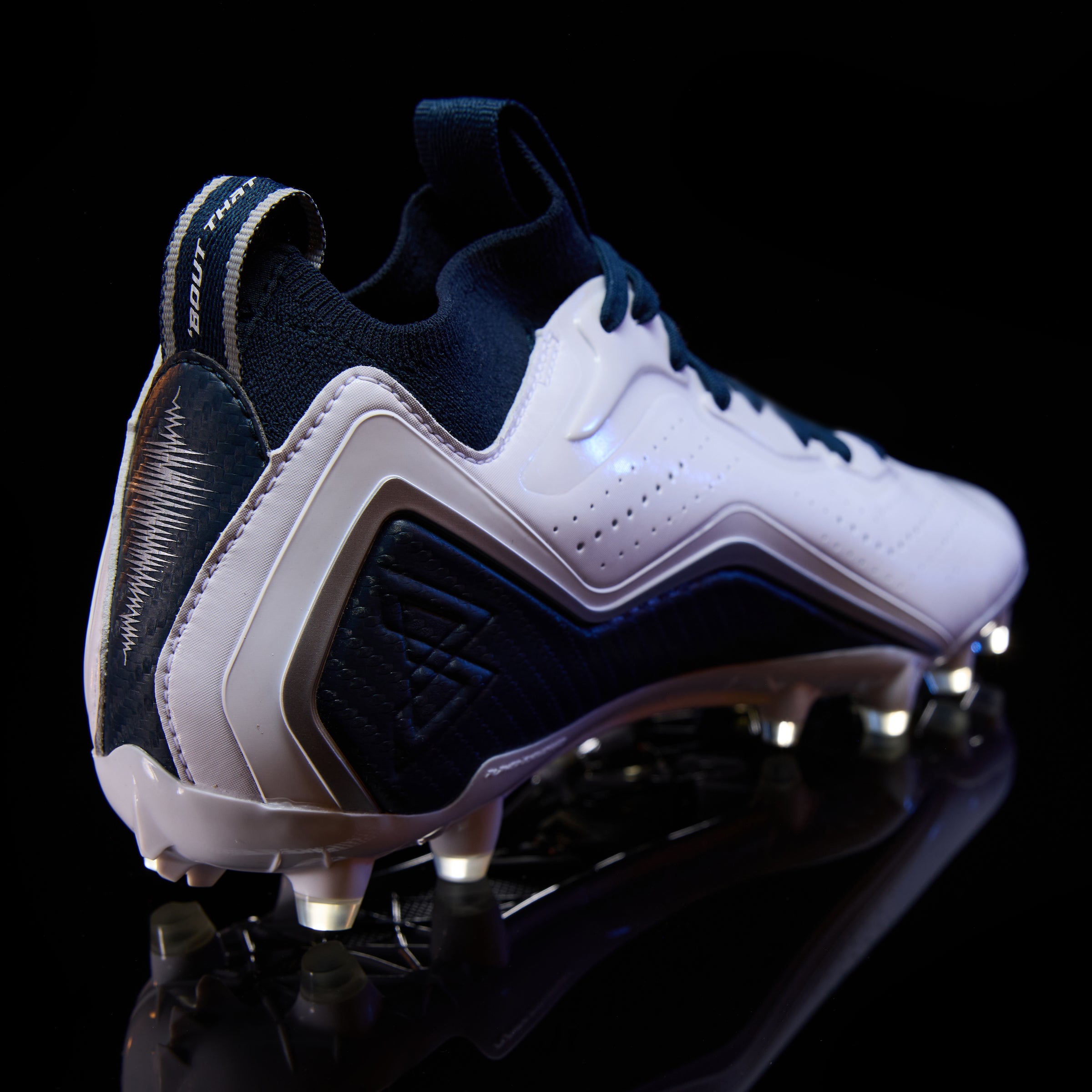 lunarbeast elite football cleat